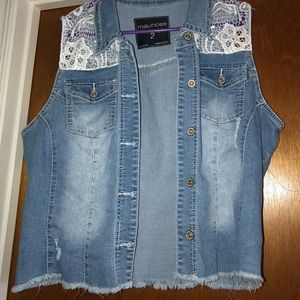 Maurice’s Jean vest